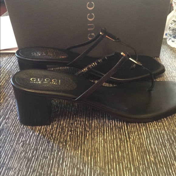 Gucci thong sandals - Picture 2 of 5